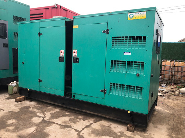 顺庆怎样合理控制磷酸铁锂蓄电池的充放电倍率以延长其使用寿命？